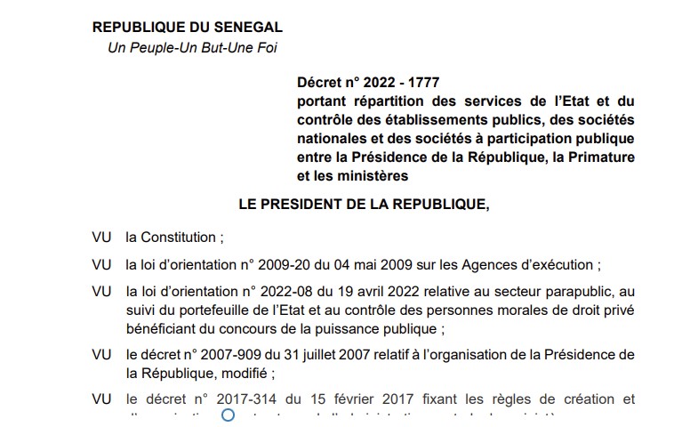 Décret n° 2022 – 1777 portant répartition des services de l’Etat et du contrôle des établissements publics, des sociétés nationales et des sociétés à participation publique entre la Présidence de la République, la Primature et les ministères